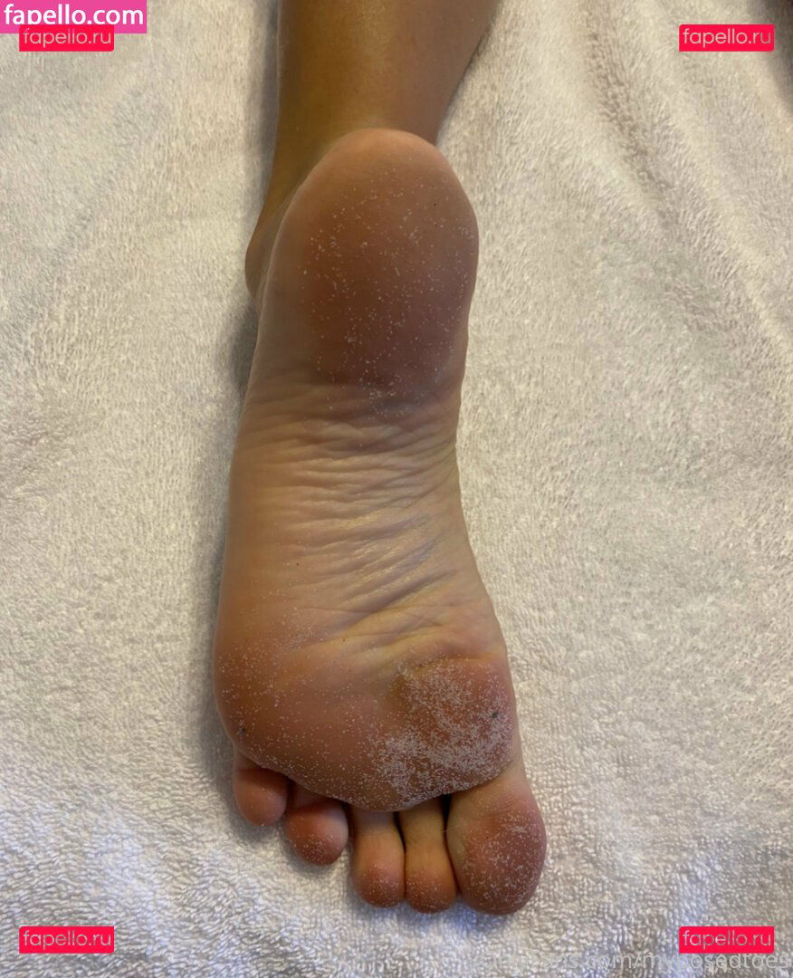 myposedt0es / myposedtoes Onlyfans Photo Gallery 