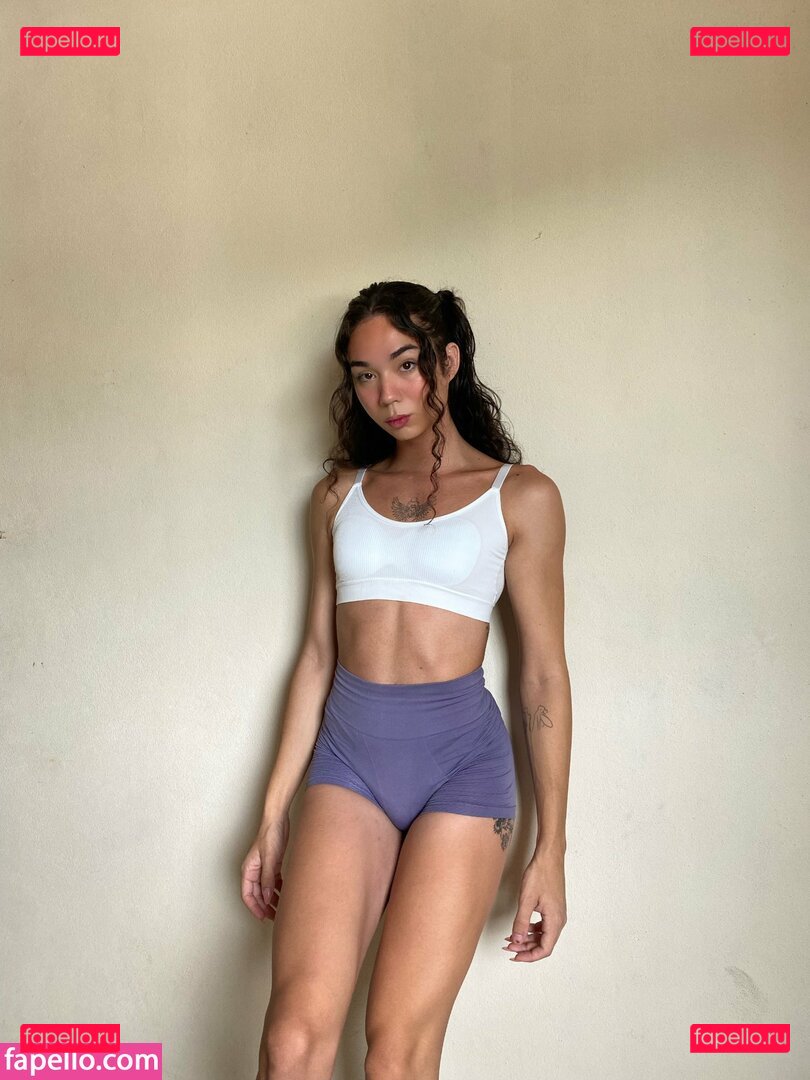 Biazinhagabi / bia_az_ / biazinha696 Onlyfans Photo Gallery 