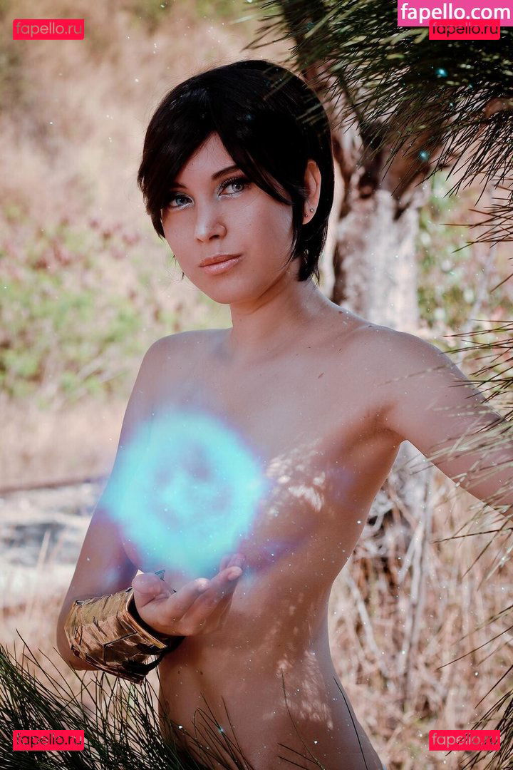 RachAsakawa / Rizzyun / concretebeach / rizzyunn Onlyfans Photo Gallery 