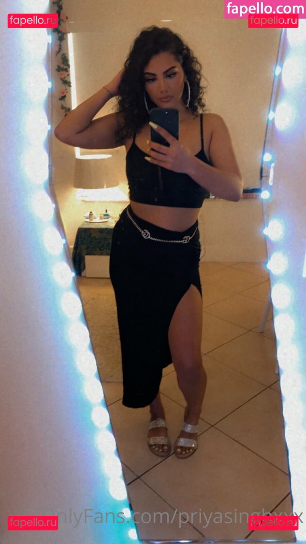 Priya Singh Nude Onlyfans Photo 33