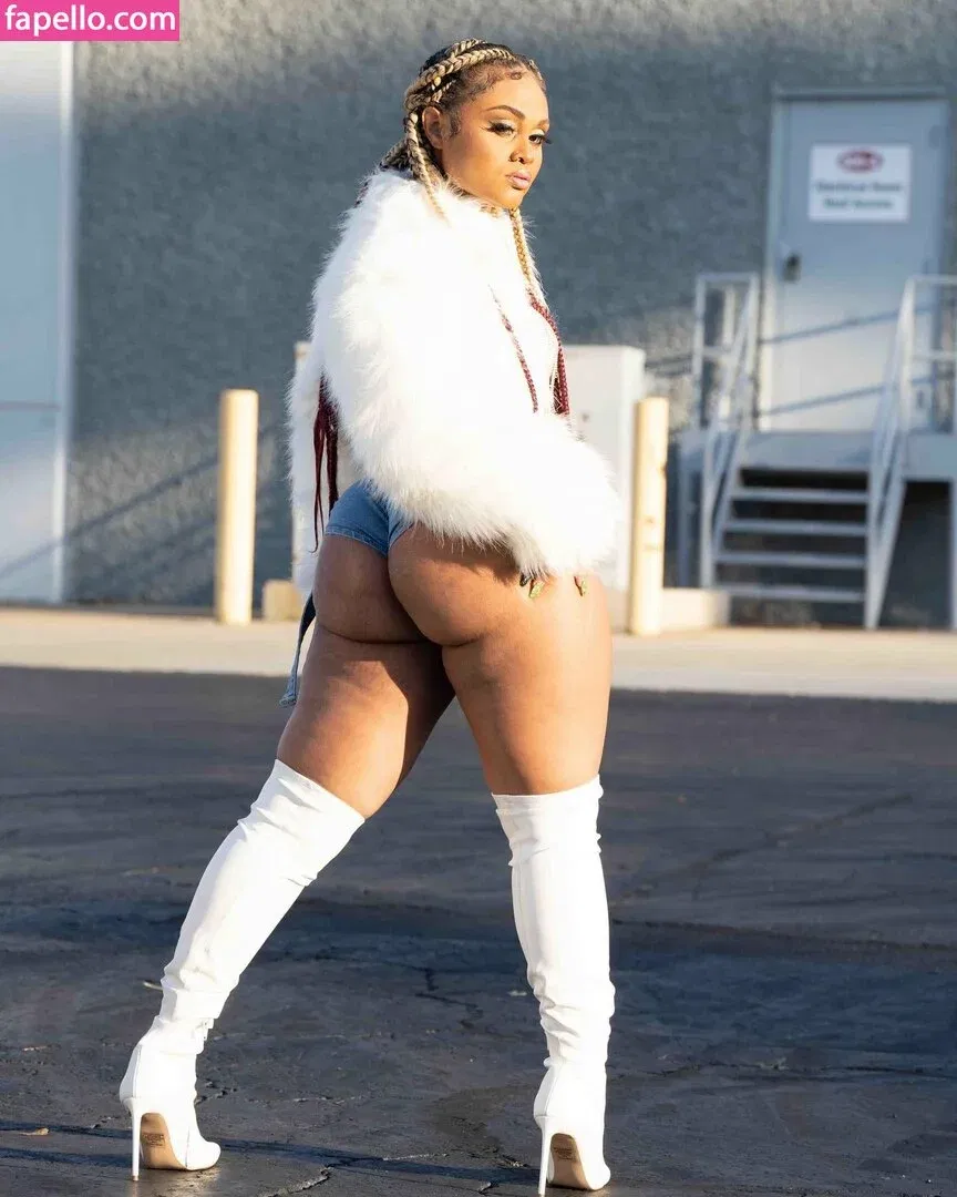 Kunoichimulan Onlyfans Photo Gallery 