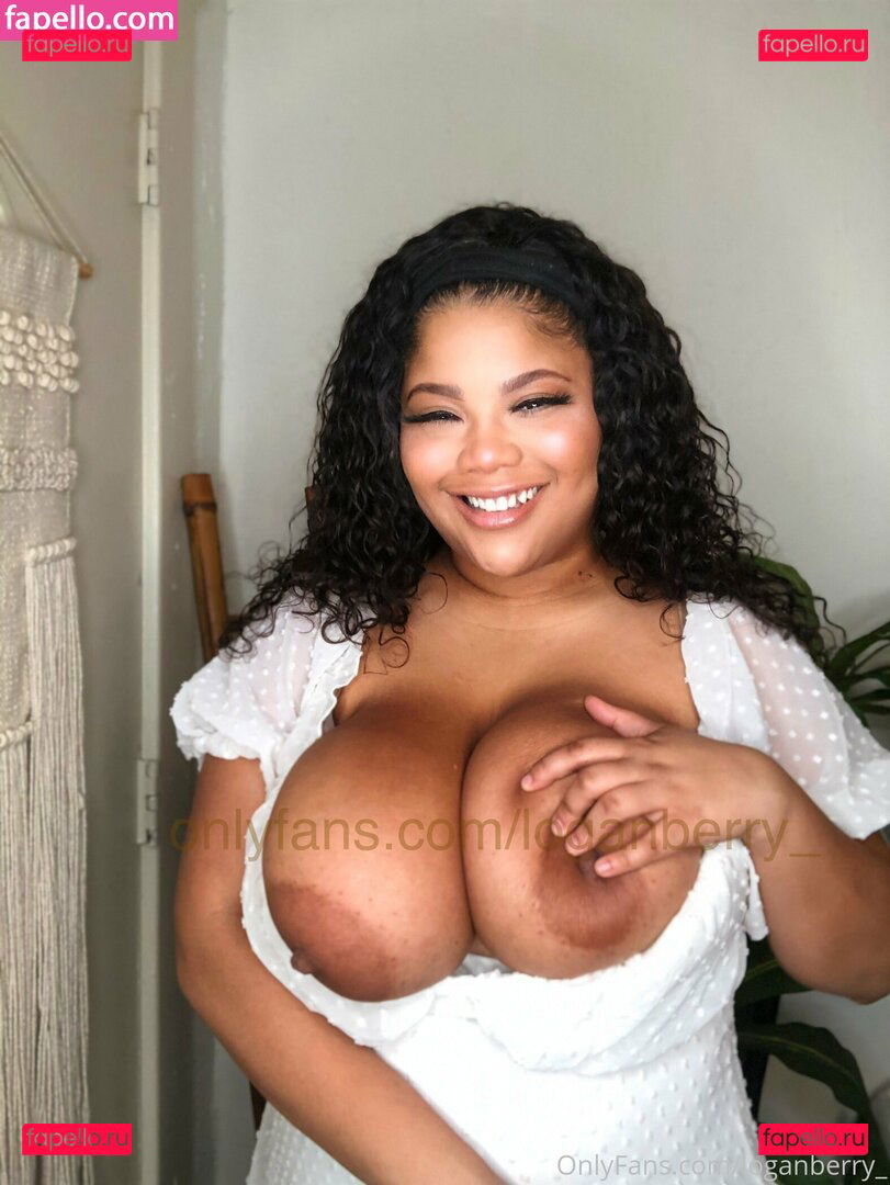 logan.berry_ / loganberry_ Onlyfans Photo Gallery 