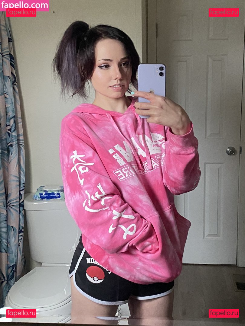 Charleemanderz / charleemarie Onlyfans Photo Gallery 