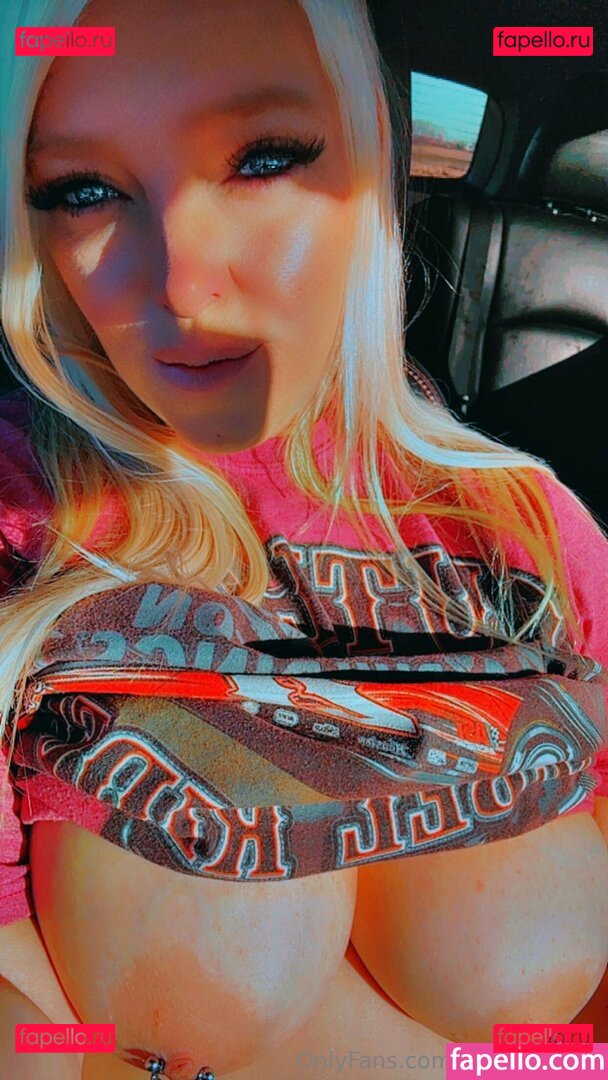 instagram / u314105801 Onlyfans Photo Gallery 