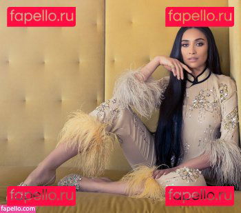 OfficialShayMitchell / Shay Mitchell / shaymitchell Onlyfans Photo Gallery 