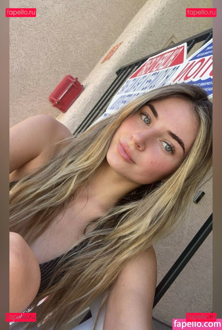 ellieanderphd / ellieanderson Onlyfans Photo Gallery 