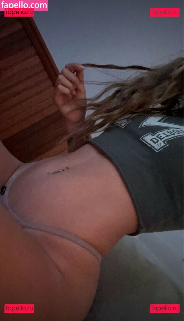 ellieanderphd / ellieanderson Onlyfans Photo Gallery 