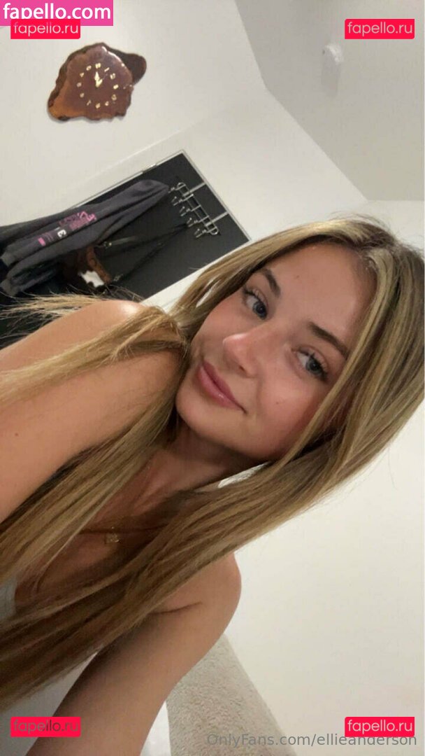 ellieanderphd / ellieanderson Onlyfans Photo Gallery 