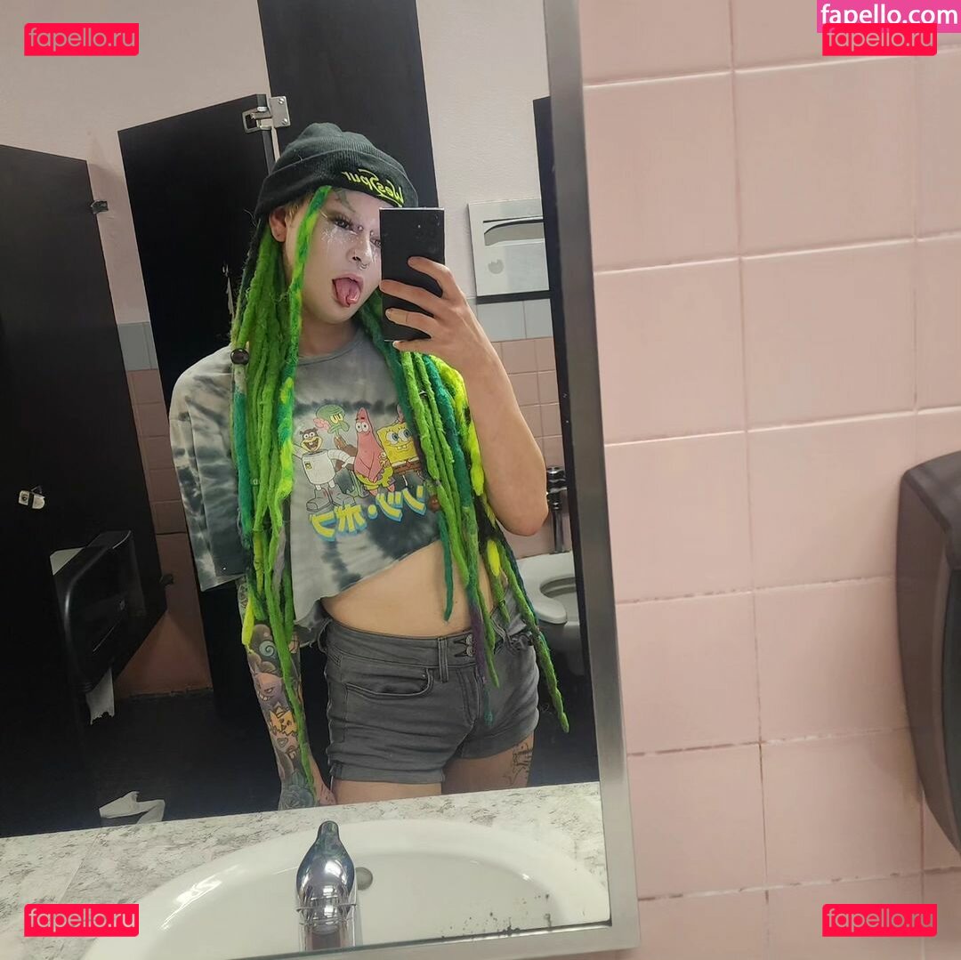 Sky Burrito / burritoirl / https: / skyburrito Onlyfans Photo Gallery 