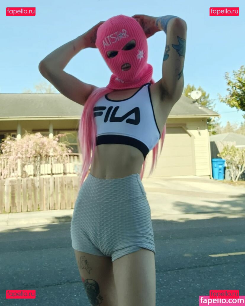 Sky Burrito / burritoirl / https: / skyburrito Onlyfans Photo Gallery 