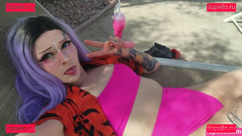 Sky Burrito / burritoirl / https: / skyburrito Onlyfans Photo Gallery 