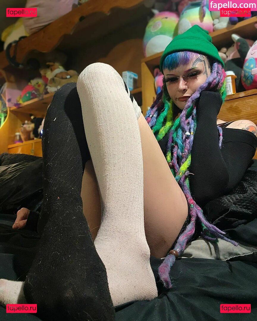 Sky Burrito / burritoirl / https: / skyburrito Onlyfans Photo Gallery 