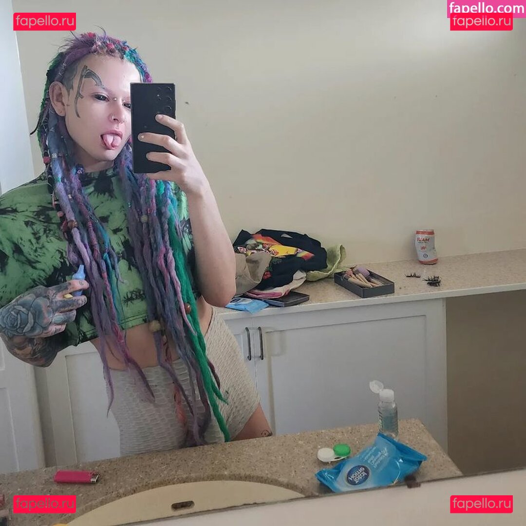 Sky Burrito / burritoirl / https: / skyburrito Onlyfans Photo Gallery 