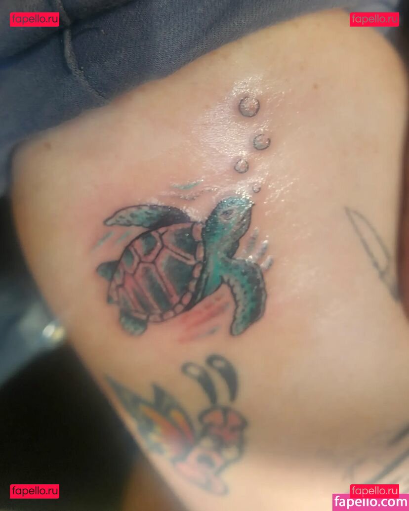 Sky Burrito / burritoirl / https: / skyburrito Onlyfans Photo Gallery 