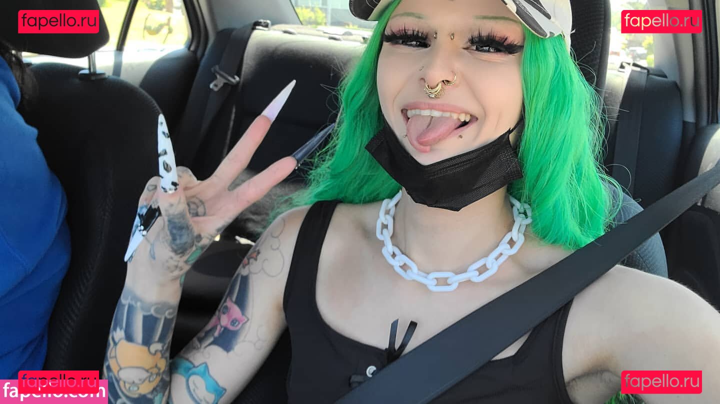 Sky Burrito / burritoirl / https: / skyburrito Onlyfans Photo Gallery 