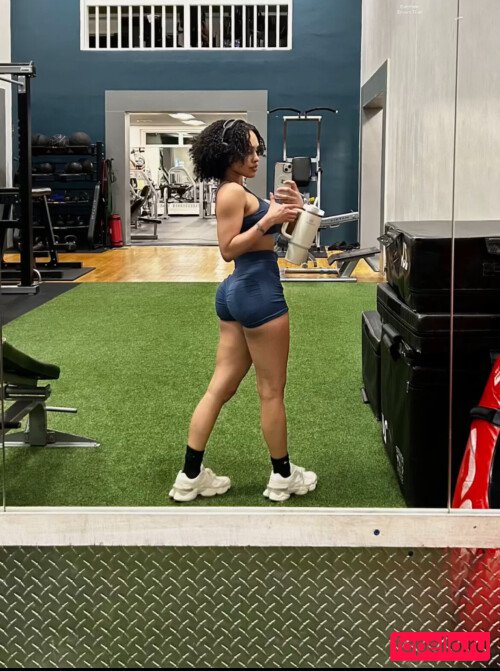 Aaliyeezy Nude Onlyfans Photo 29