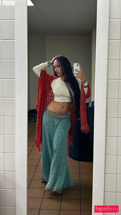 Aaliyeezy Nude Onlyfans Photo 23