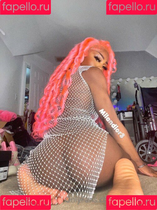 Milan Dior Nude Onlyfans Photo 15
