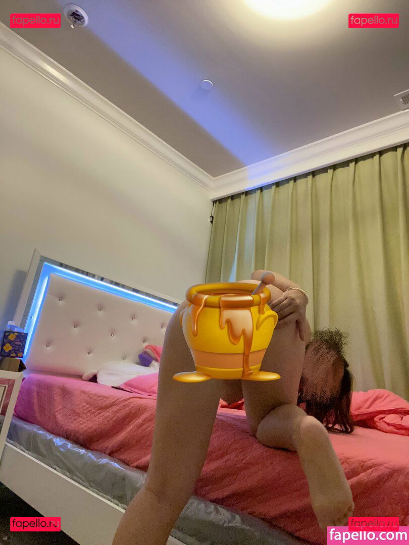 MaeMaeluves / mamaemelia Onlyfans Photo Gallery 