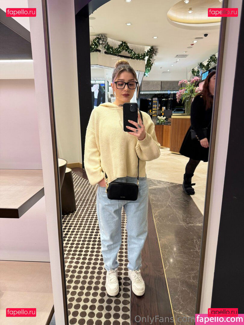 Rolita.com / rolitacouture Onlyfans Photo Gallery 