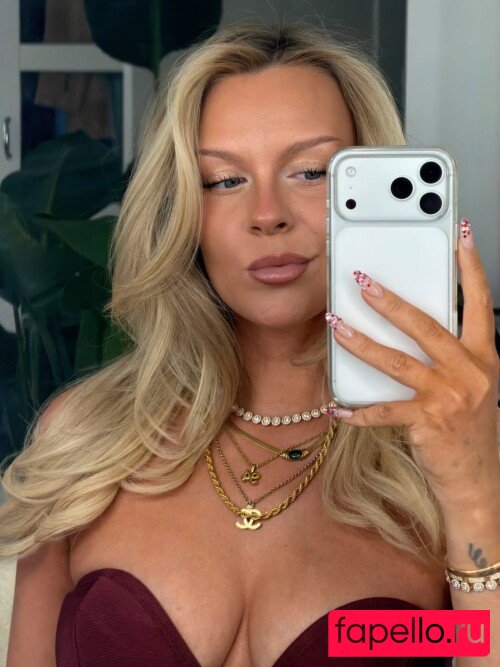 Dagi Bee Nude Onlyfans Photo 19