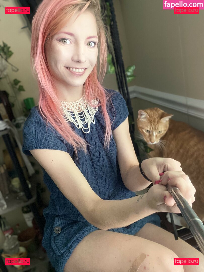 Riley Sinpai / Rileysinpai / raeliann Onlyfans Photo Gallery 