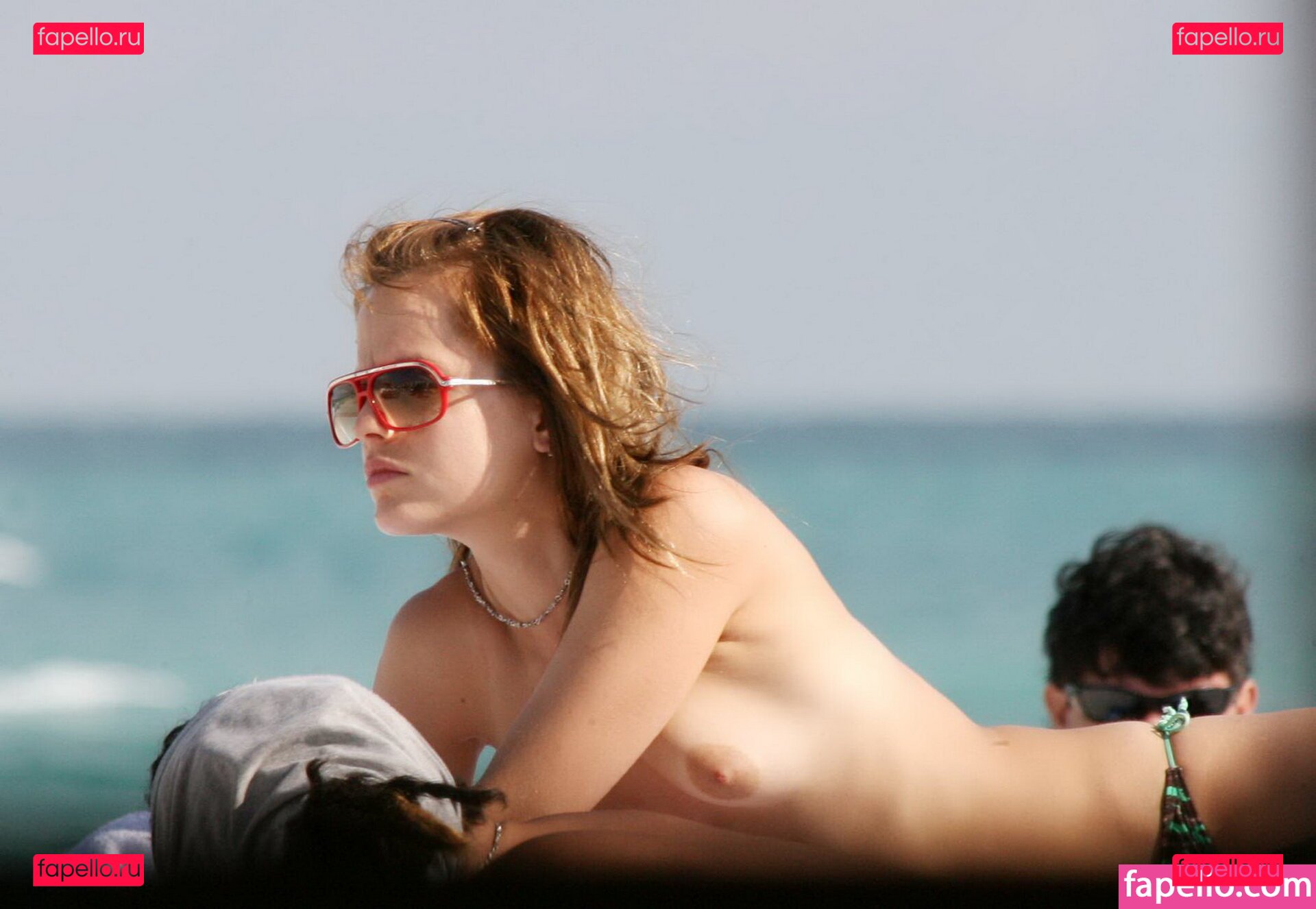Mena Suvari Nude Onlyfans Photo 60