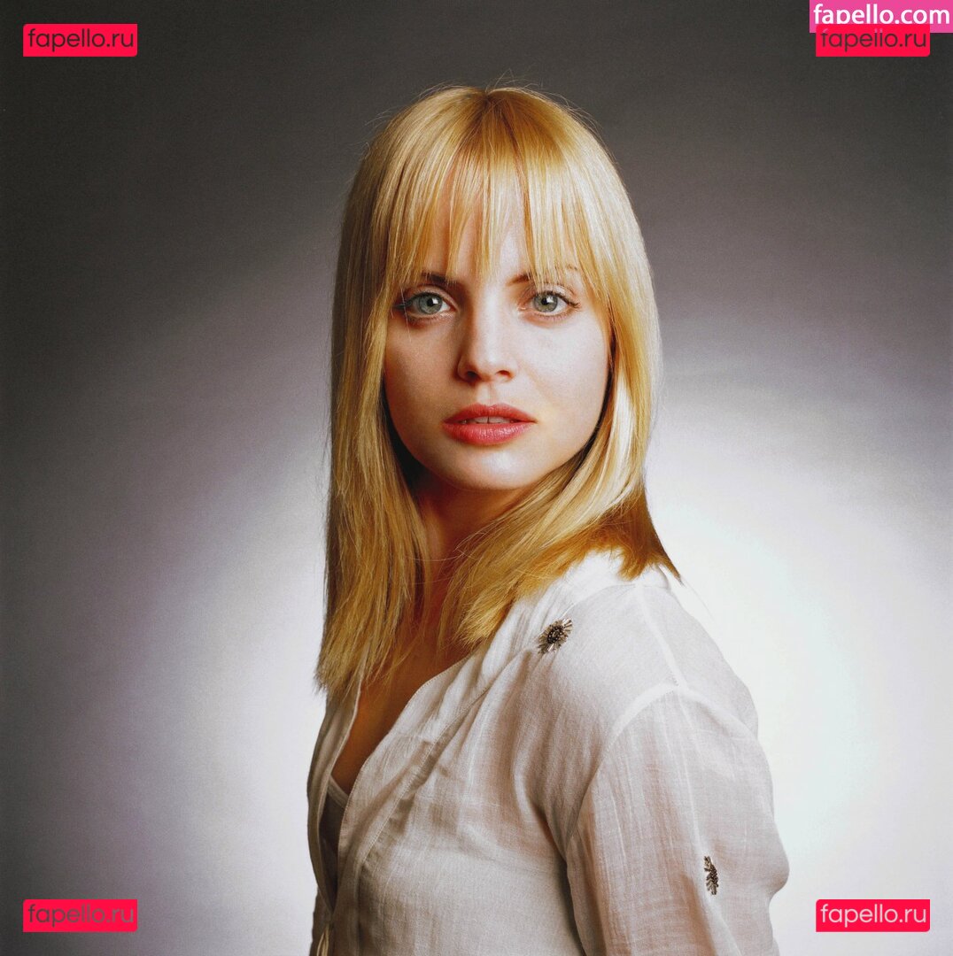 Mena Suvari Nude Onlyfans Photo 11
