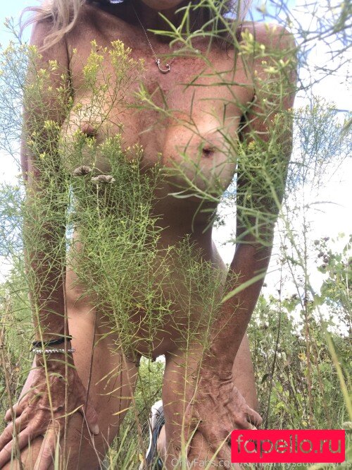 Kim Hennecy Nude Onlyfans Photo 34