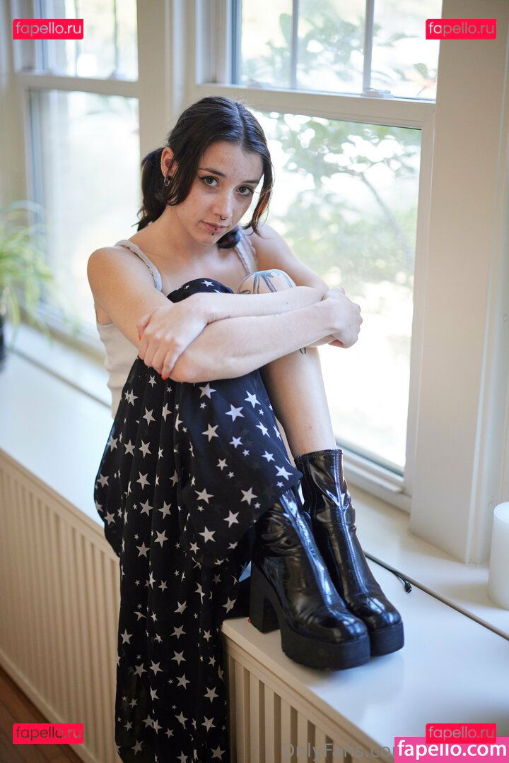 Lunamoon / lunamoonmccall Onlyfans Photo Gallery 