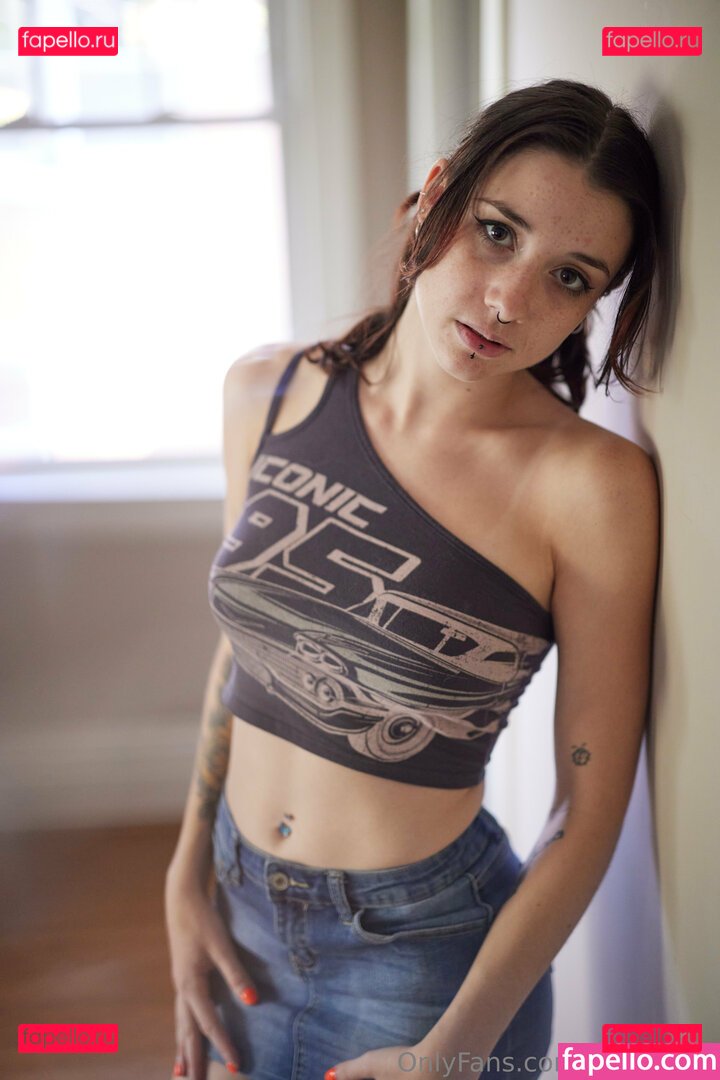 Lunamoon / lunamoonmccall Onlyfans Photo Gallery 