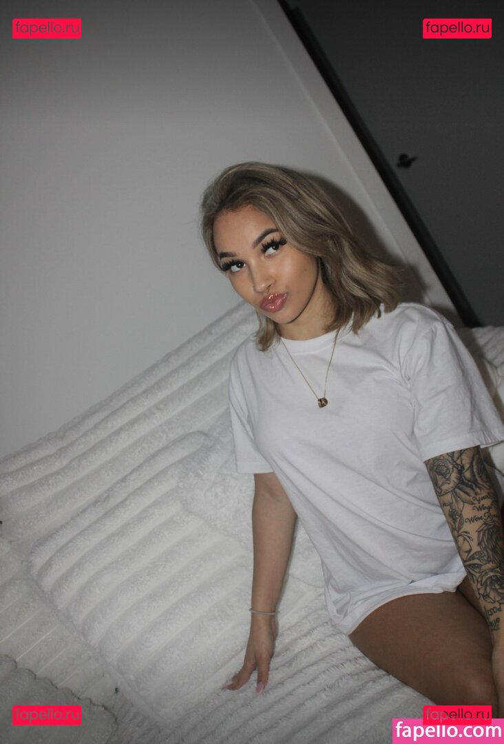 laylaachristinee Nude Onlyfans Photo 6