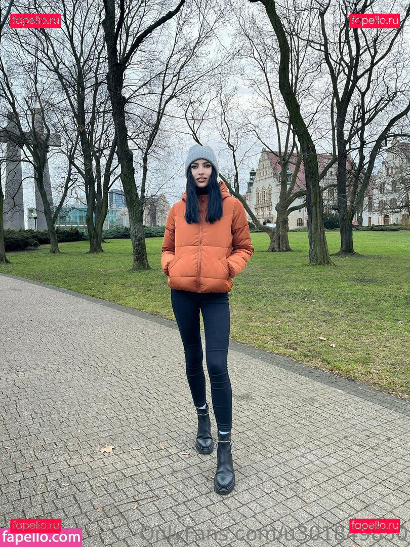 estherbaby / estherbabyy Onlyfans Photo Gallery 