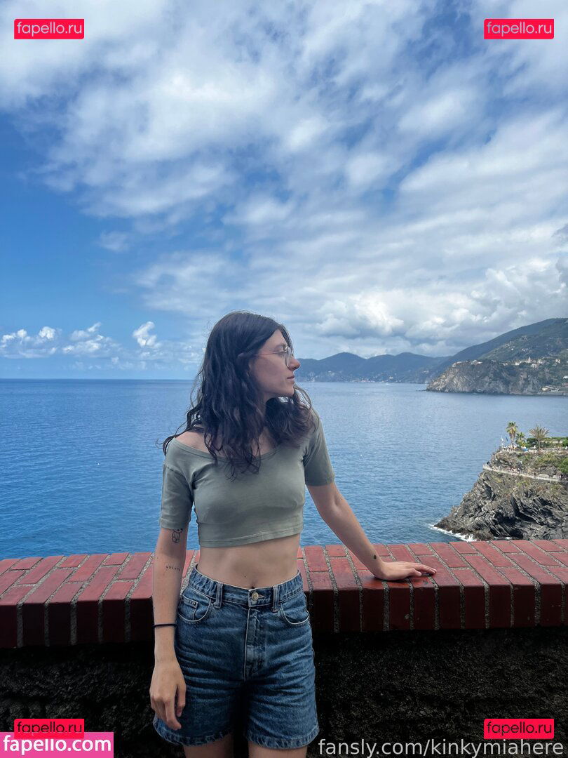 kinkymiahere / kinkywhitegirl / wowmiami_ Onlyfans Photo Gallery 