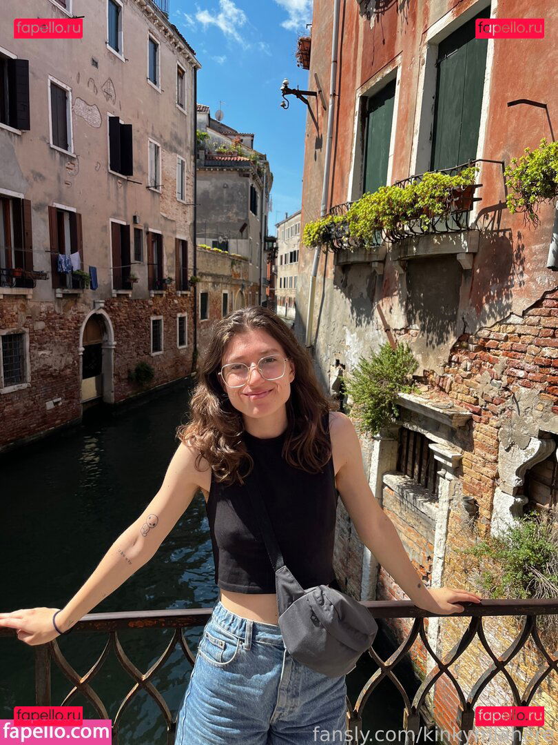 kinkymiahere / kinkywhitegirl / wowmiami_ Onlyfans Photo Gallery 