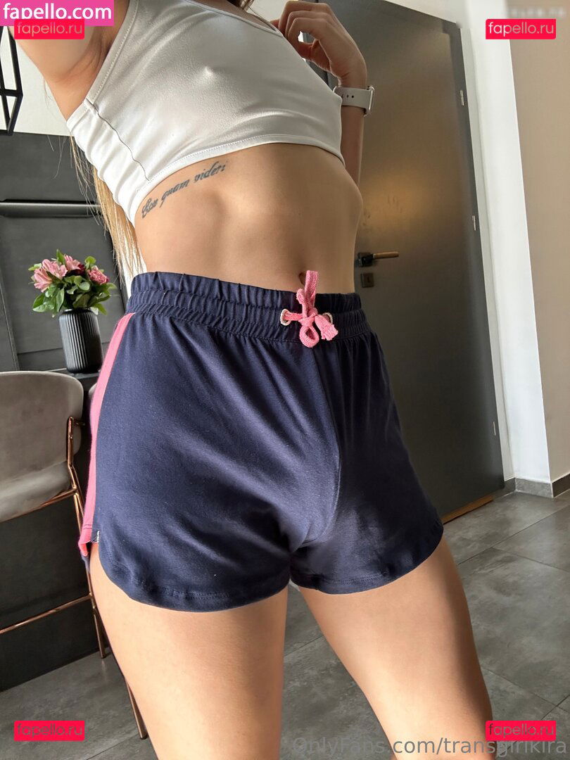 tinybrunettekira / transgirlkira Onlyfans Photo Gallery 