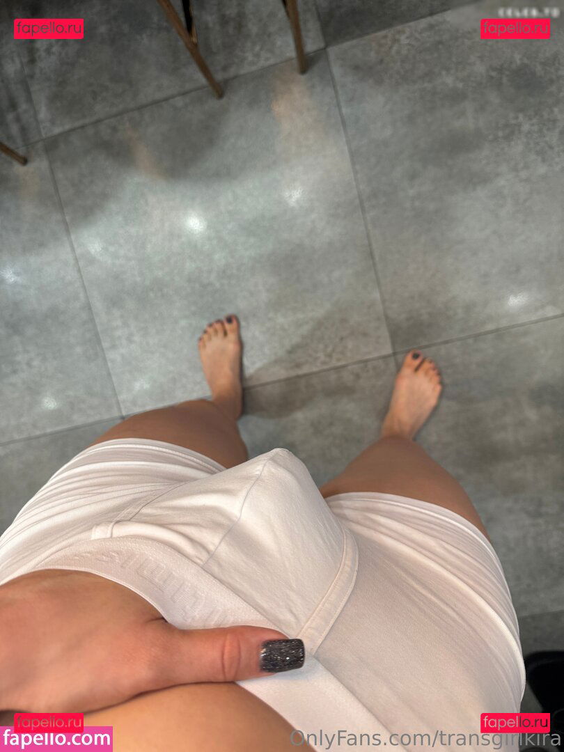 tinybrunettekira / transgirlkira Onlyfans Photo Gallery 