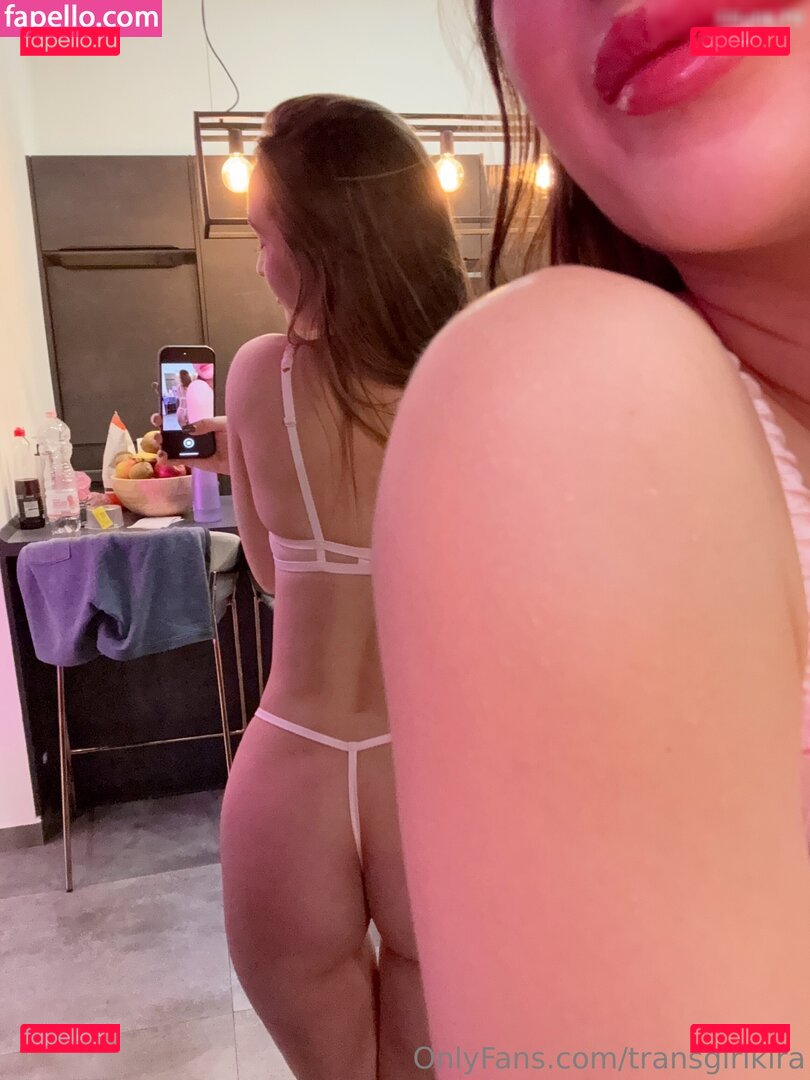 tinybrunettekira / transgirlkira Onlyfans Photo Gallery 