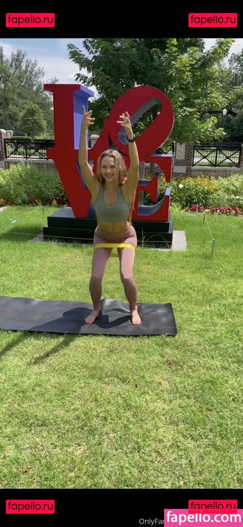 flowwithsky / skyflowartist Onlyfans Photo Gallery 