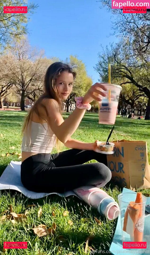 flowwithsky / skyflowartist Onlyfans Photo Gallery 