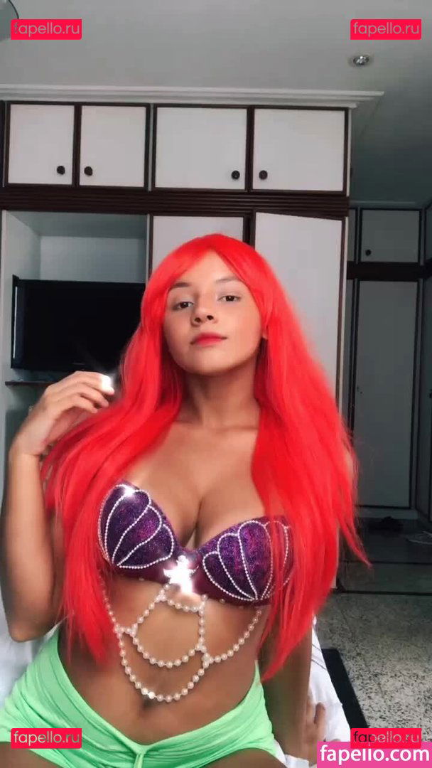 Laura Tsuki / lauratsukii / lunatsuki Onlyfans Photo Gallery 