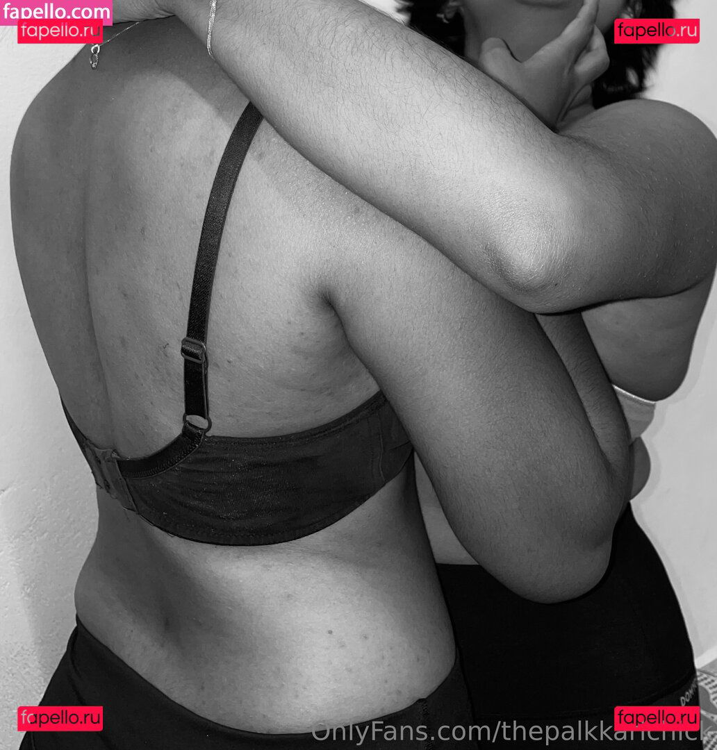 thepalkkarichick / thepeachick Onlyfans Photo Gallery 