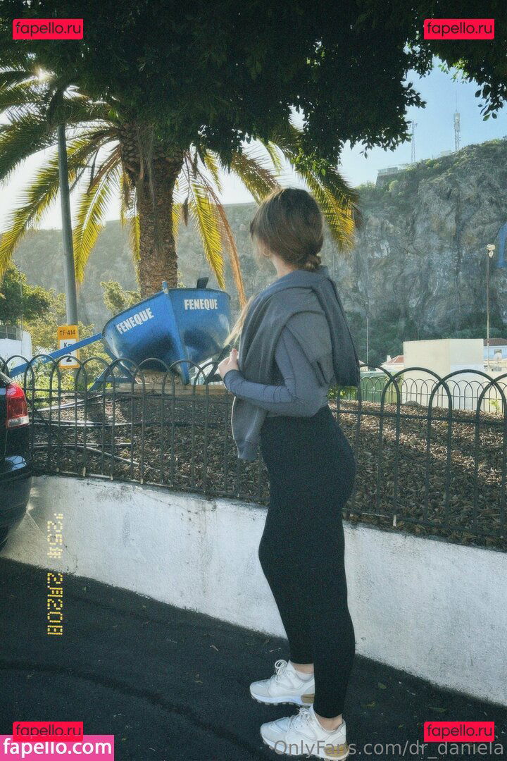 dr_daniela Onlyfans Photo Gallery 