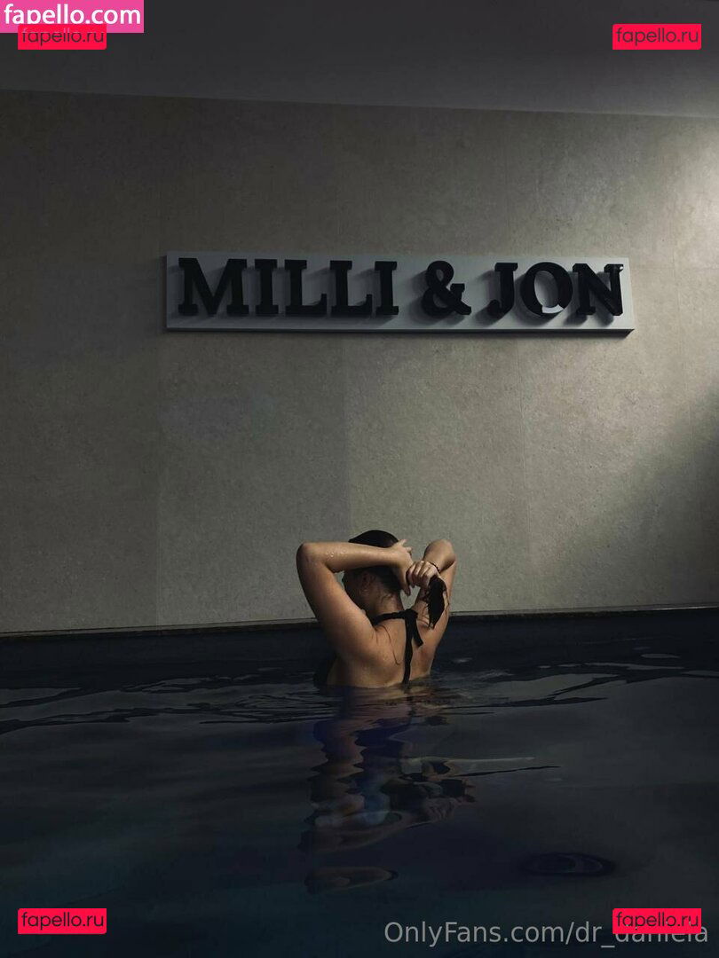 dr_daniela Onlyfans Photo Gallery 