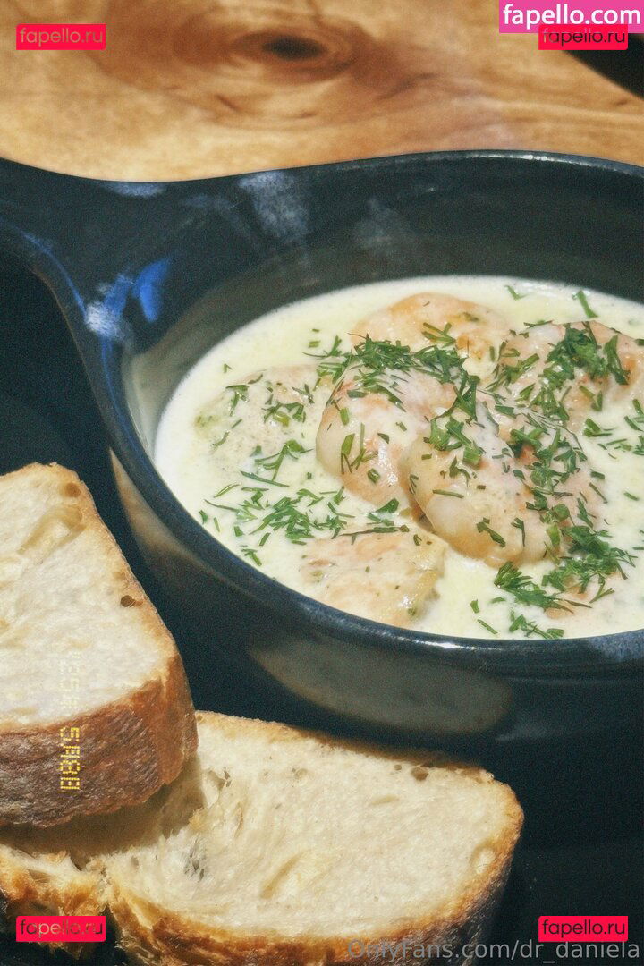 dr_daniela Onlyfans Photo Gallery 