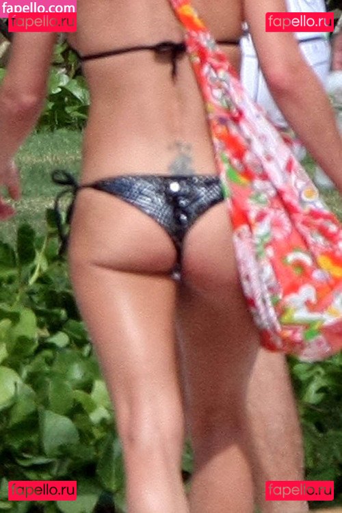 Jaime Pressly / https: / jaimepressly / theJaimePressly Onlyfans Photo Gallery 