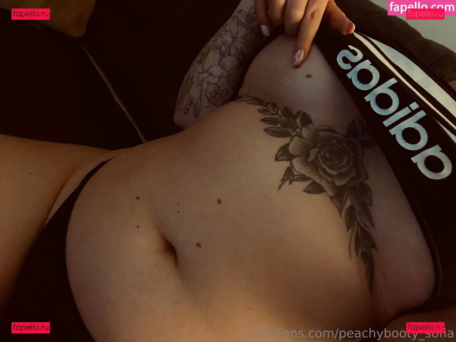 peachyb01 / peachybooty_sofia Onlyfans Photo Gallery 