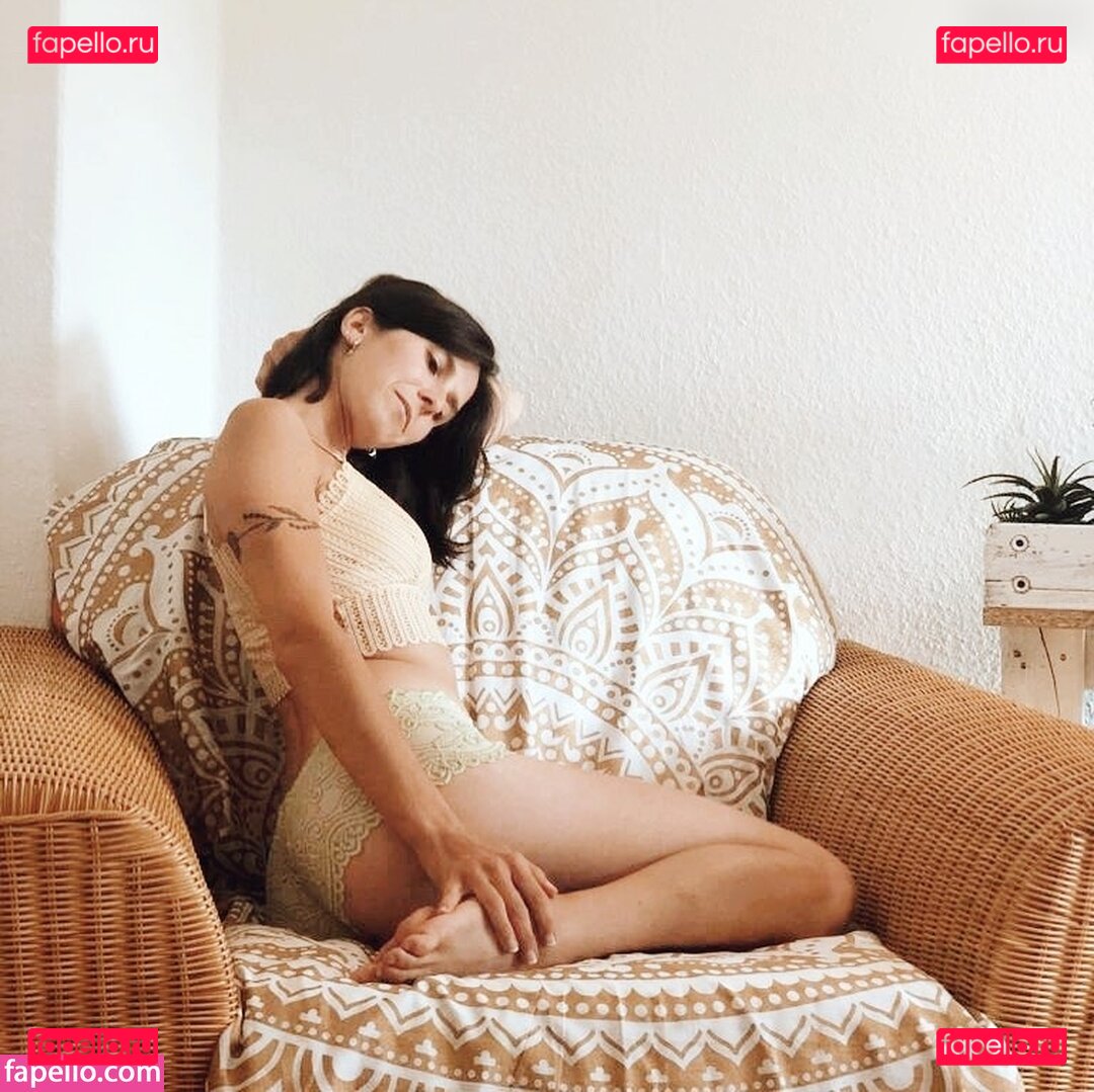The Positive Switch Nude Onlyfans Photo 26
