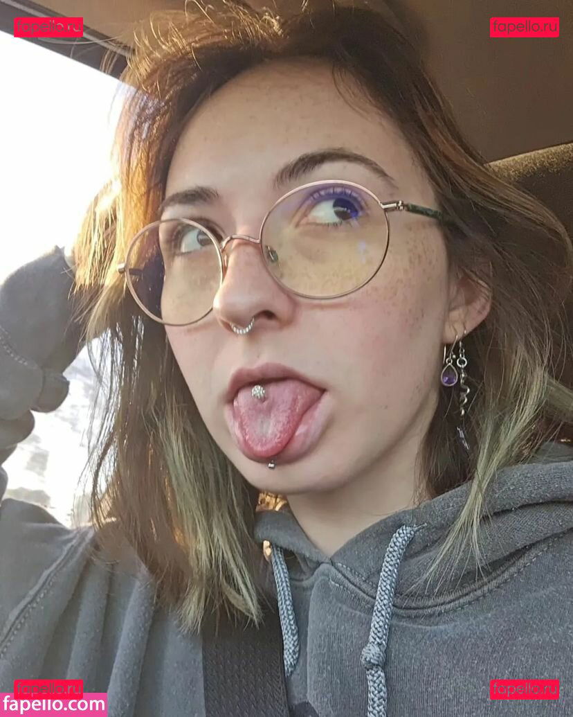 https: / impatient_carnation / impatientcarnation / myytulips Onlyfans Photo Gallery 