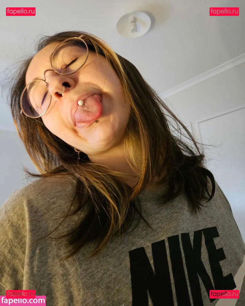 https: / impatient_carnation / impatientcarnation / myytulips Onlyfans Photo Gallery 